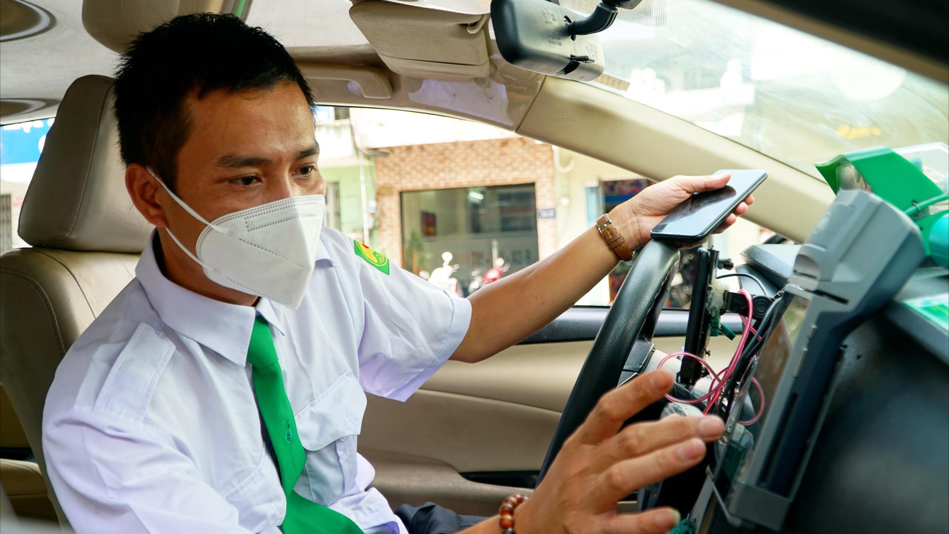 ky nang lai xe o to taxi