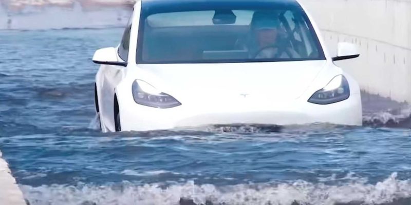 Lợi ích của việc mua bảo hiểm thủy kích xe ô tô